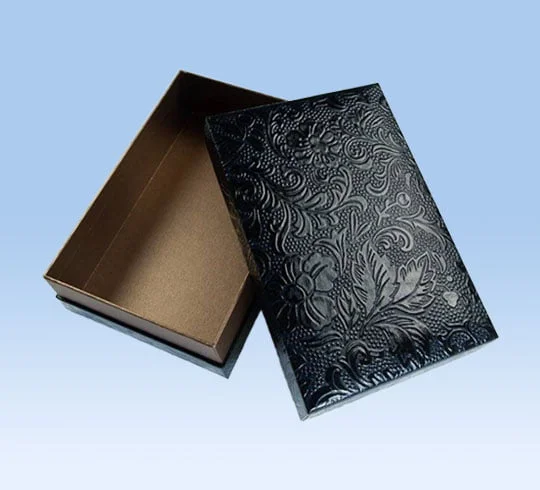 Embossing And UV Effects On Black Card Boxes